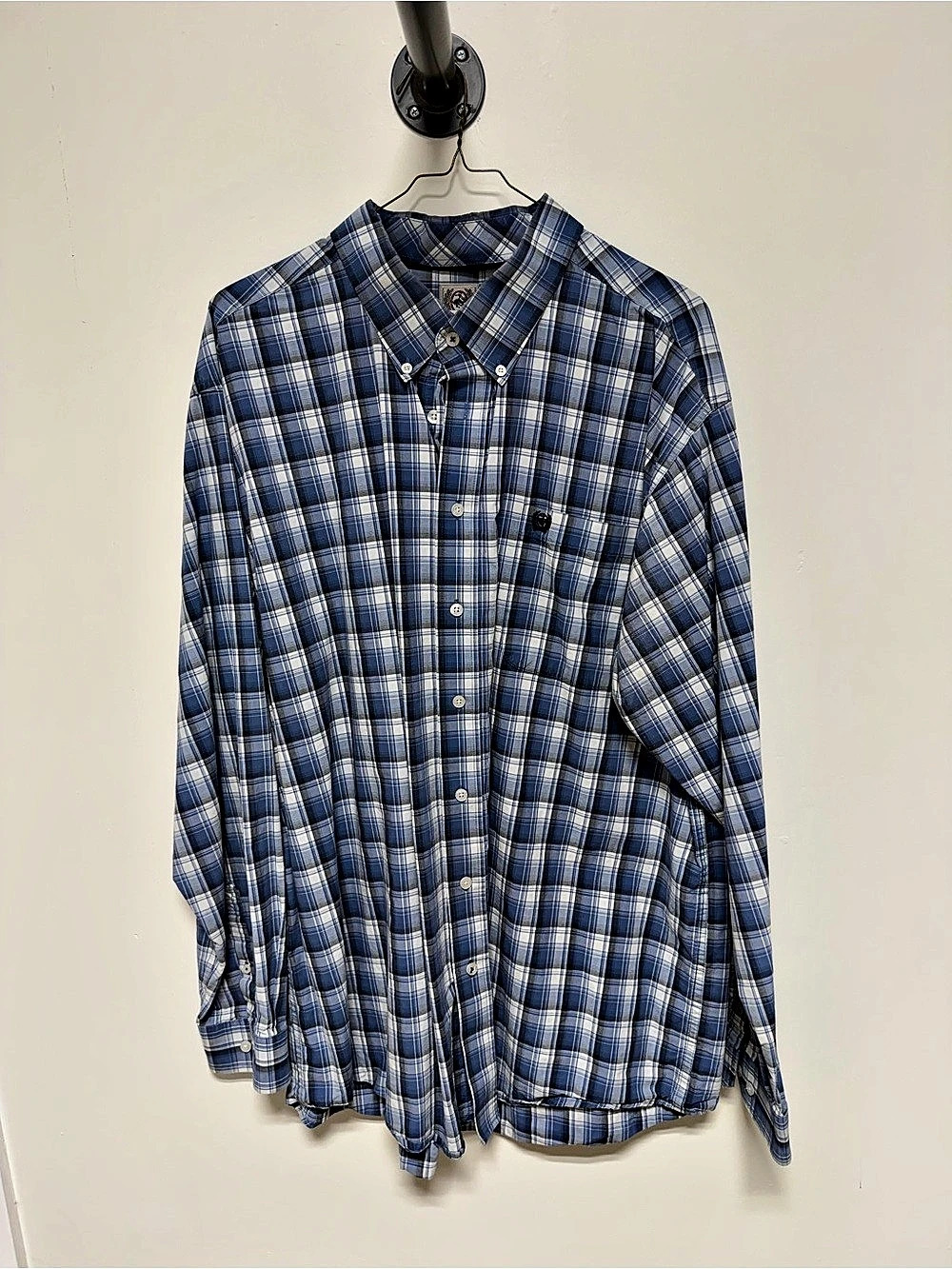 Men’s Cinch Button down - Picture 2 of 4